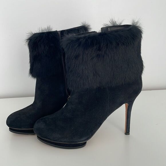 BCBGMAXAZRIA Black Suede Booties - Picture 1 of 8